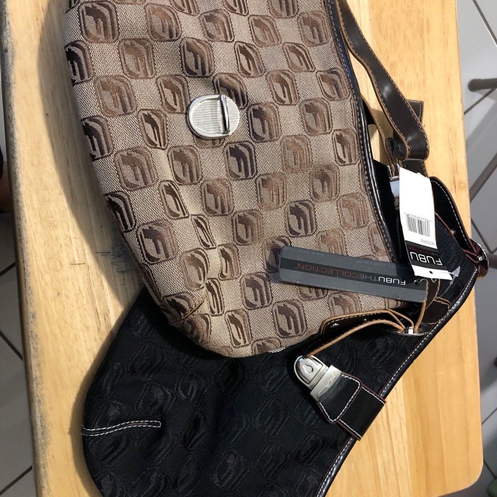 Purses - Picture 4 of 4